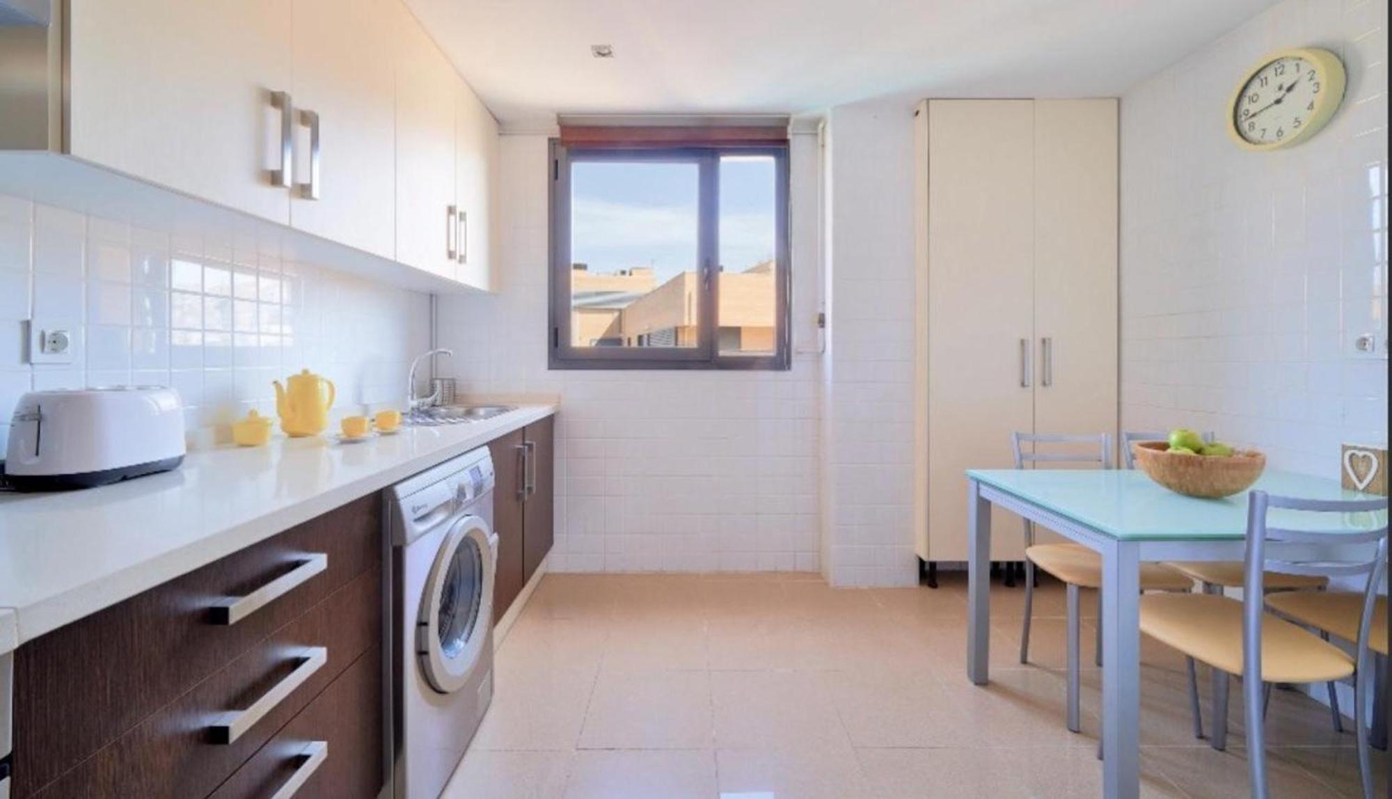 Holidays2Malaga Heroe De Sostoa Con Piscina Junto Estacion Ave Y Playa Exterior photo